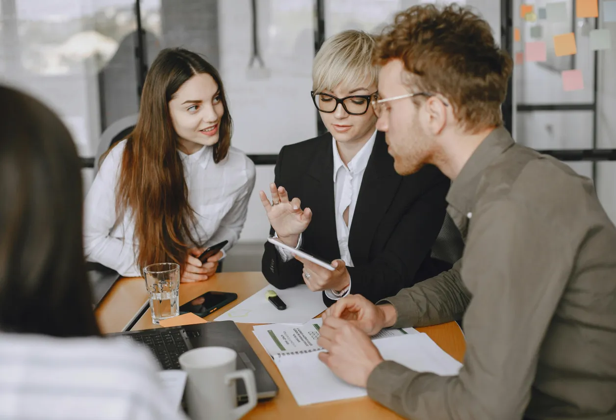 Equipe da Trilion em imersão com o cliente para diagnóstico de negócio