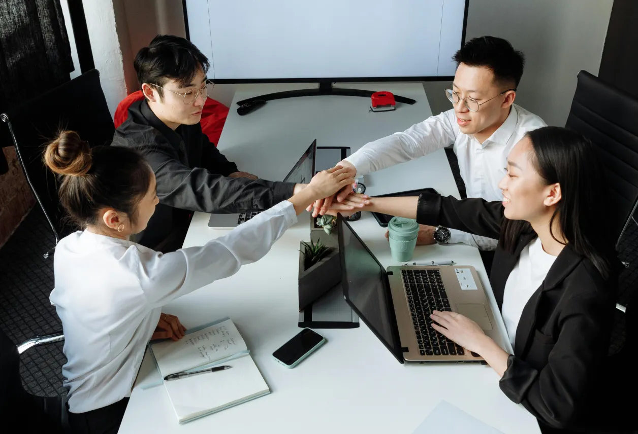 Prototipação de MVPs com agentes de IA e automações funcionais