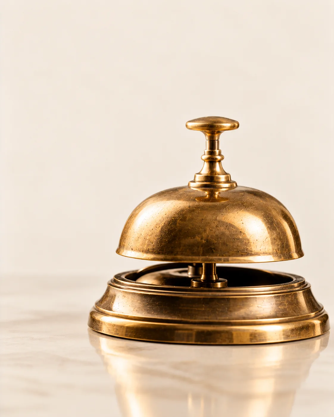 Sineta de concierge em latão